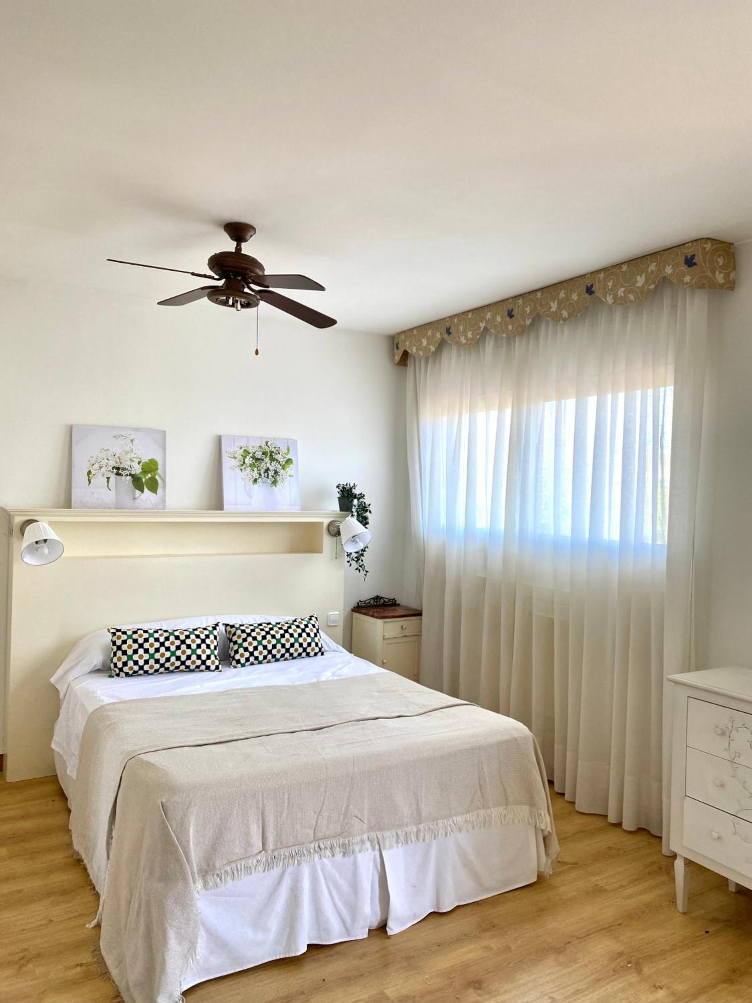Villa Isabel Sitges, Rocamar Sant Pere De Ribes Dış mekan fotoğraf