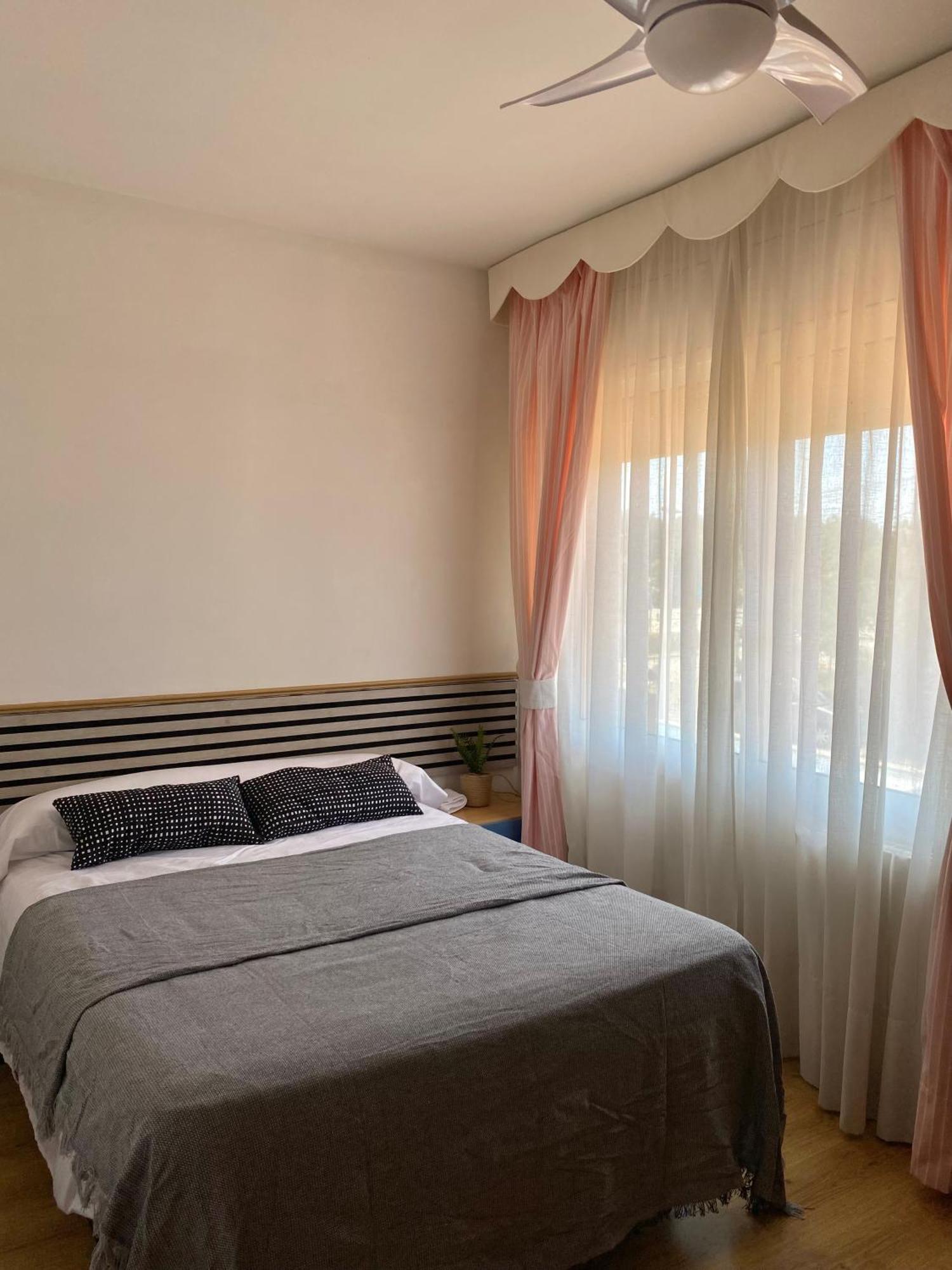 Villa Isabel Sitges, Rocamar Sant Pere De Ribes Dış mekan fotoğraf